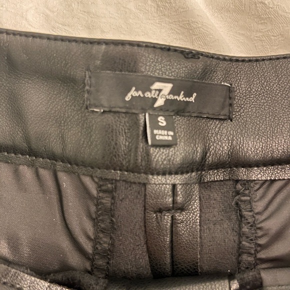 7 for all mankind leather shorts - Picture 3 of 3